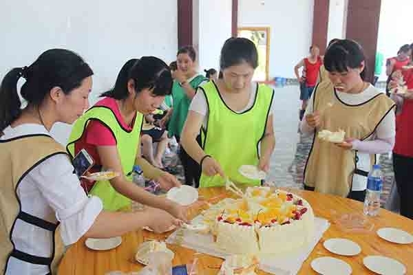 為6、7月生日員工慶生